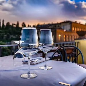 **** Szálloda La Scaletta Al Ponte Vecchio Olaszország